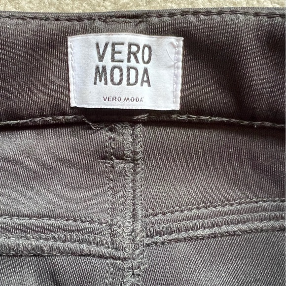Vera Moda black pants in size Small. Excellent condition. - Picture 8 of 13
